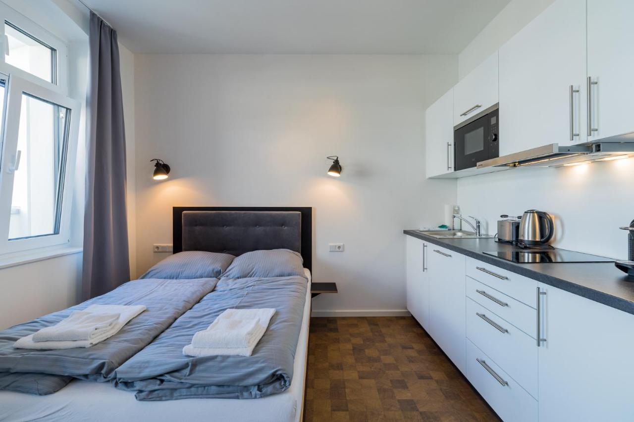 Nena Hermannplatz 3* Berlino